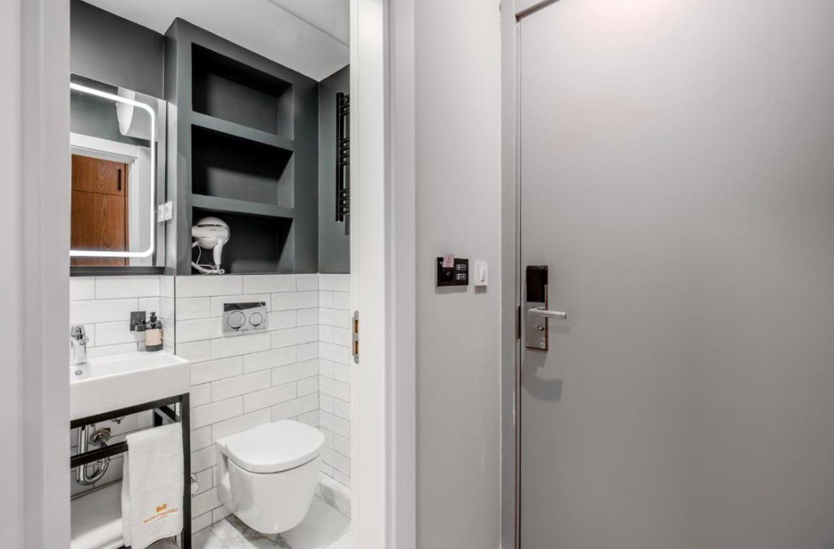 Image of Apartment - 1 Bedrooms - 1 Bathrooms for Sale in Kotor-Kavac-Montenegro, Image 2